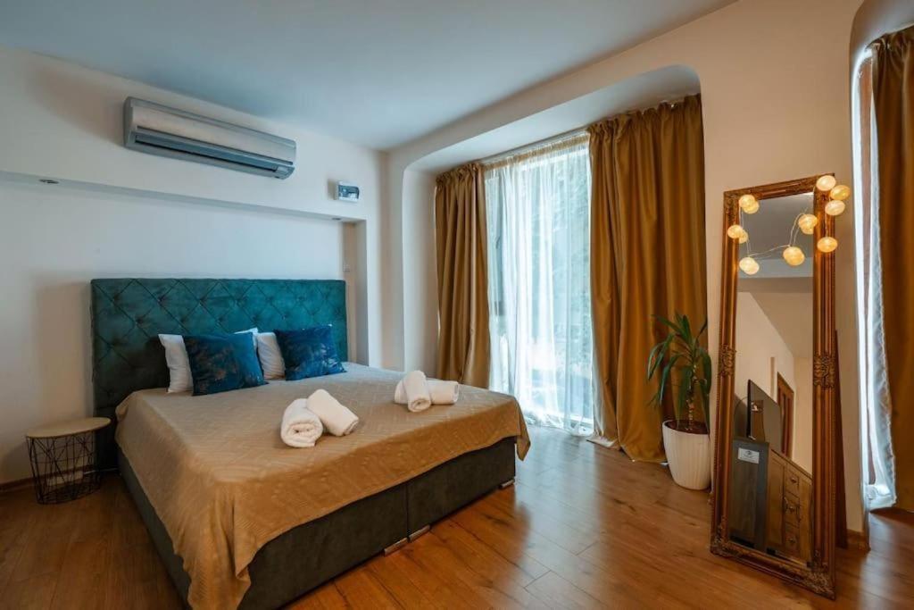 Cozy Studio With French Windows, Mrenicov Plovdiv Exterior photo